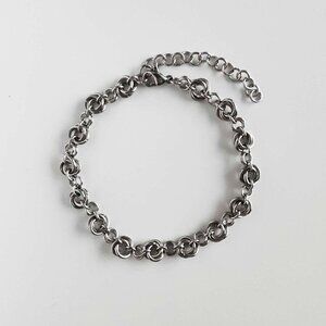 Vintage classic chainmail mobius rose mini silver bracelet